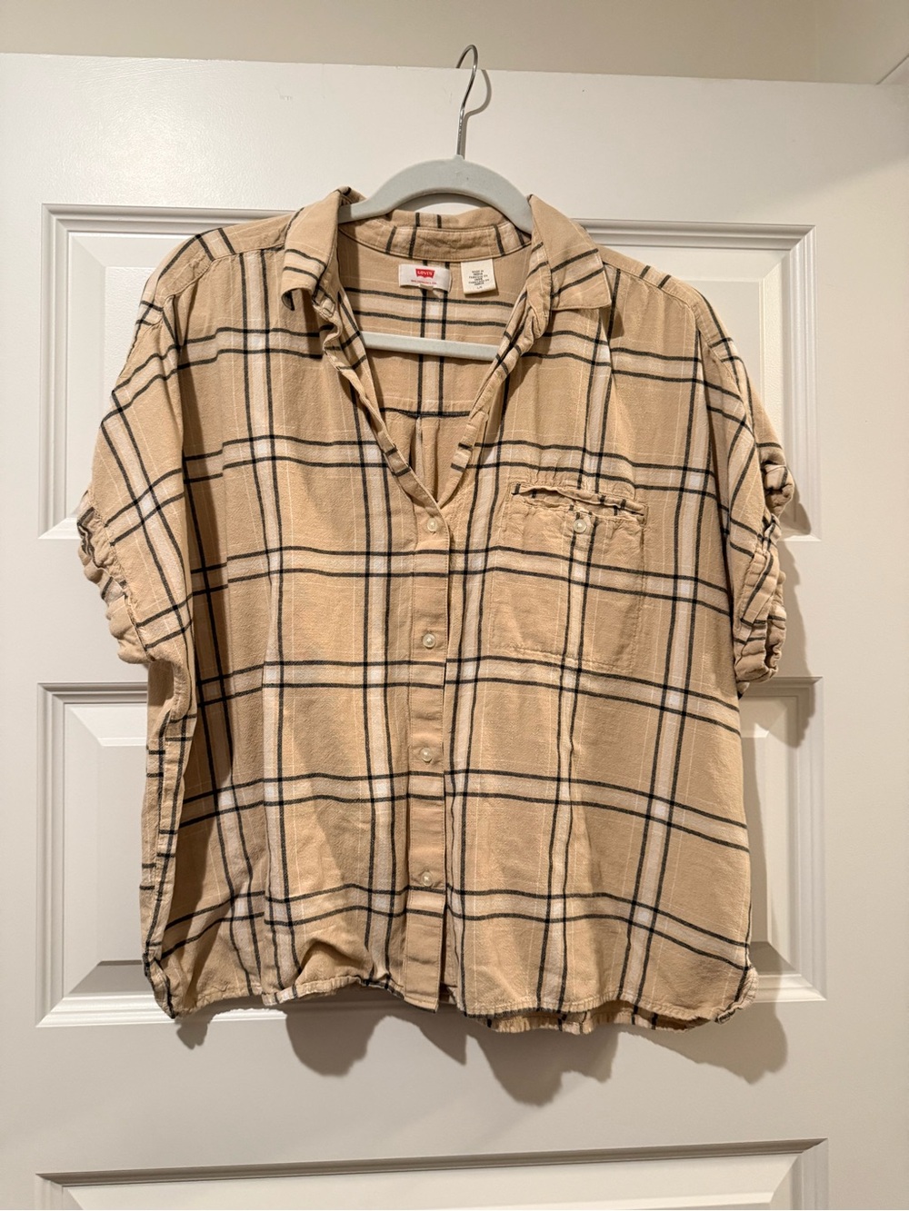 Levi’s Relaxed Tan Plaid Button-Up Shirt